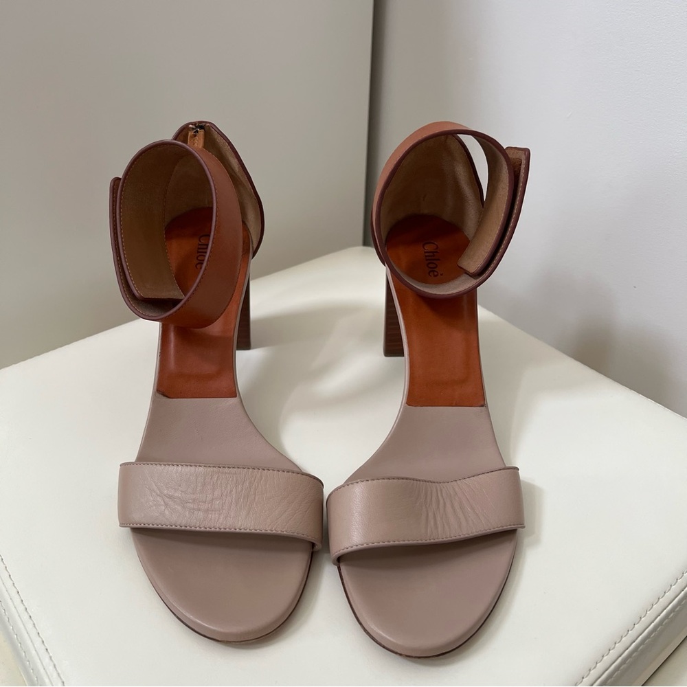 Chloe Sandals in Brown and Tan